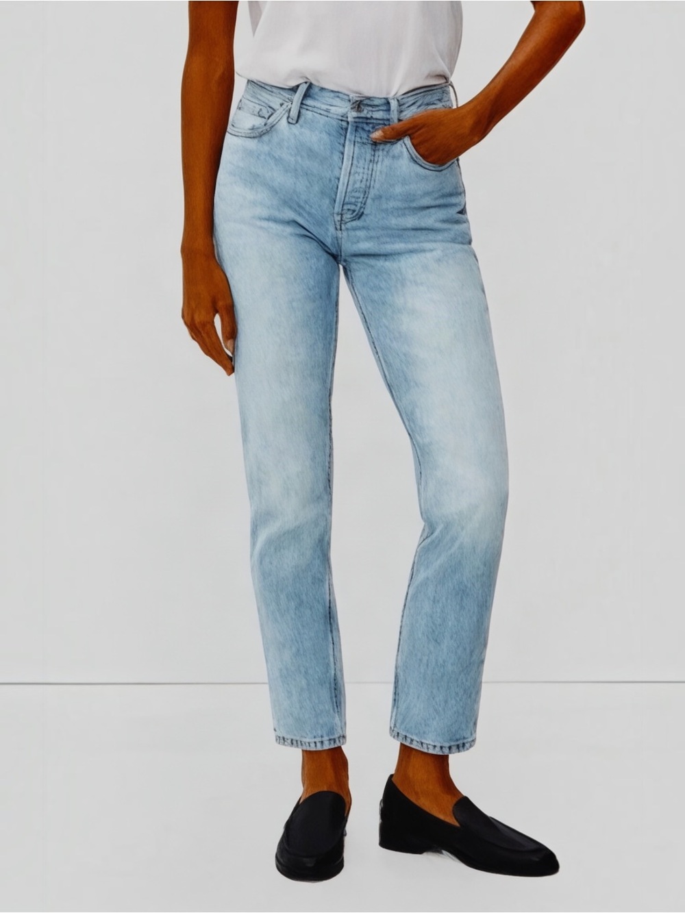 Everlane The High-Rise Straight Jean – Light Wash (26 Ankle, EUC)